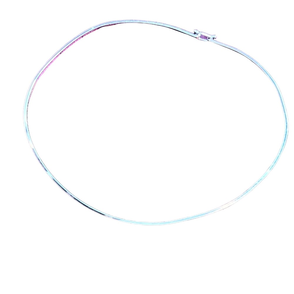 Simple Silver Tone Circle Choker Necklace with Hook Closure
